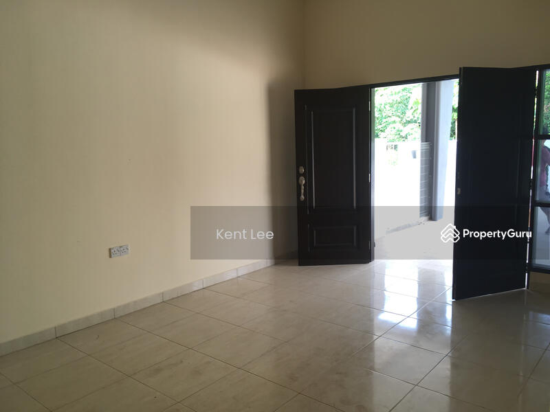 Untuk Dijual - PEMAJU: FULL Loan 10% OFF Teres 3R2B 20x64 FREEHOLD FREE SPA Pulau Indah Main Road Port Klang